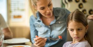 Seletividade alimentar no Transtorno do Espectro Autista: é comportamento, sensorial ou ambos?